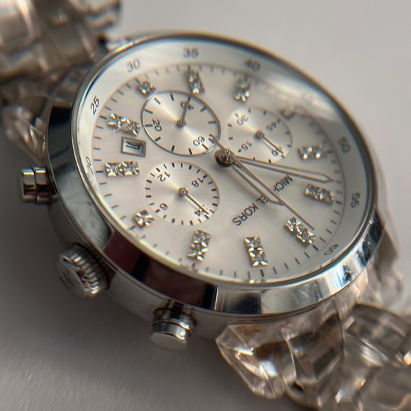 MICHAEL KORS MK-5235 Chronograph Quartz White Mother of Pearl Dial Lucite Watch - Picture 3 of 16
